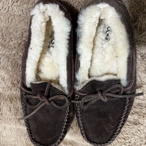 Ugg moccasin